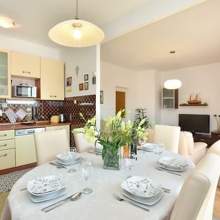 Apartment Bezic Kaštela Εξωτερικό φωτογραφία