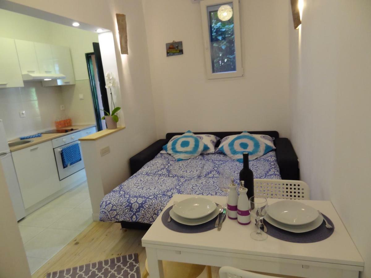 Apartment Bezic Kaštela Εξωτερικό φωτογραφία