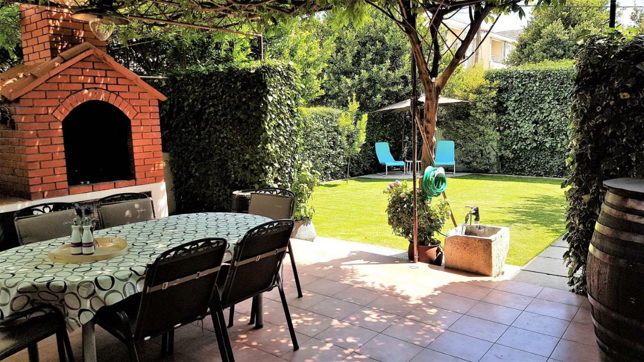 Apartment Bezic Kaštela Εξωτερικό φωτογραφία