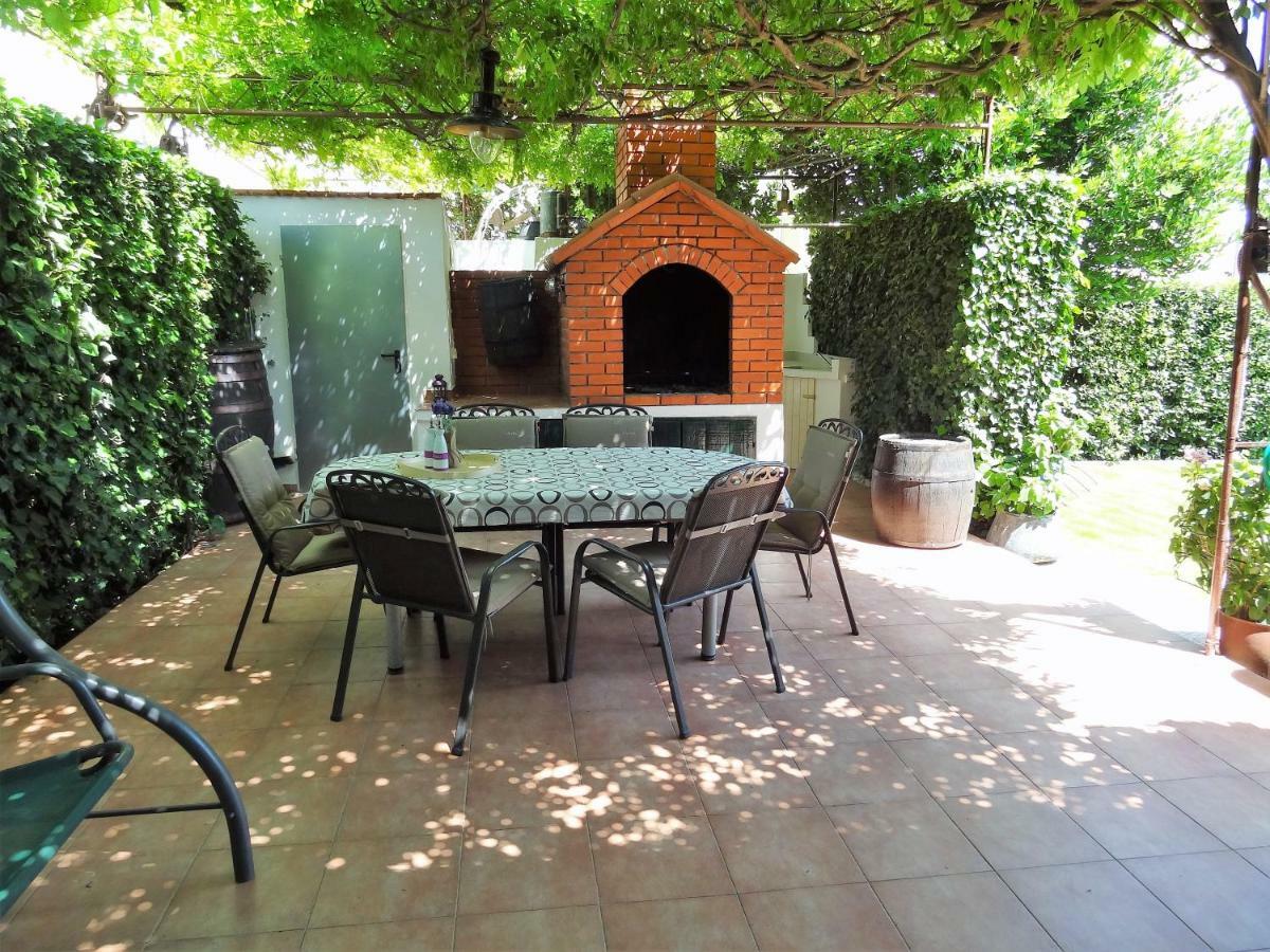Apartment Bezic Kaštela Εξωτερικό φωτογραφία