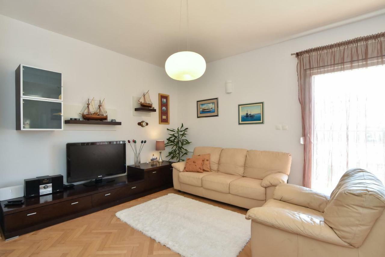 Apartment Bezic Kaštela Εξωτερικό φωτογραφία